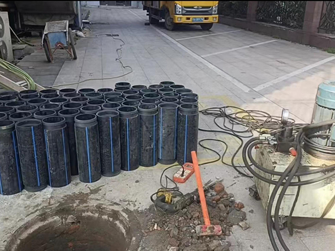 扎兰屯PE置换管厂家 DN315置换管 非开挖管短管置换